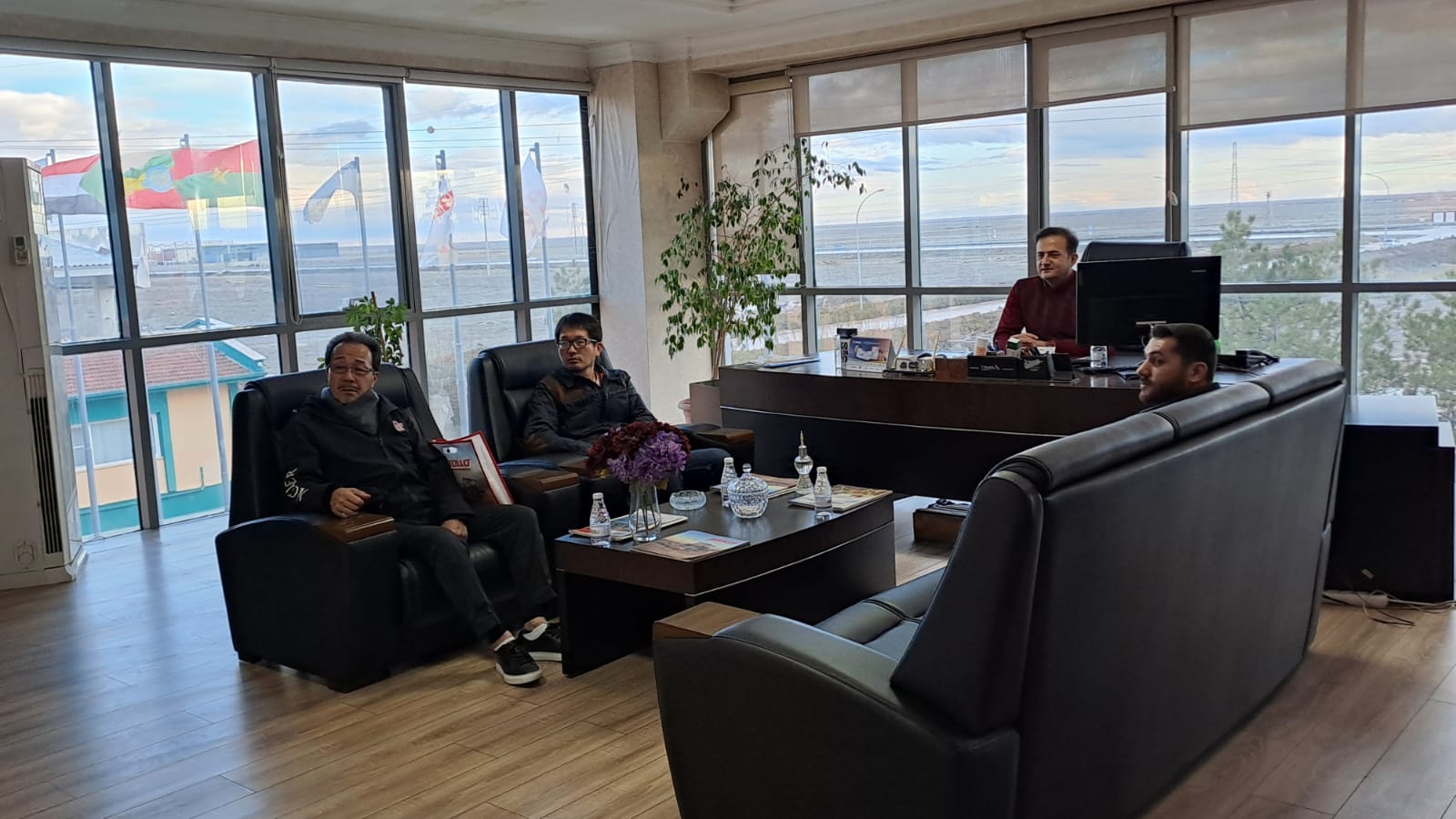  | Аболло Сельскохозяйственная техника | Почвообрабатывающая техника, Сеялки, Уборочные машины, Подготовка фермы и кормления, Машины для внесения удобрений и опрыскивания, Перевозчики, Прицеп-цистерна для перевозки воды, Прицеп-цистерна для перевозки воды, Шнек зерновой, Полуприцепы марки, Двуосный прицеп, Одноосный прицеп, Штанговый опрыскиватель, Вентиляторный опрыскиватель, Навозоразбрасыватель, Удобритель навесной марки, Удобритель навесной с двойным диском, Прицепной удобритель, Силосный пресс-подборщик, Четырех рядный силосный комбайн, Двойной силосный комбайн, Однорядный силосный комбайн, Смеситель - кормораздатчик, Молотковая дробилка, Грабли ворошилки, тип прицепной, Грабли ворошилки, Сегментная сенокосилка марки, Роторная сенокосилка, Роторная сенокосилка, Картофелекопалка, Косилко –связывающее оборудование, Пресс-подборщик, Молотилка передвижная, Молотилка селекторная, Молотилка шнекова, Молотилка, 4-х рядная картофелесажалка, 2-х рядная картофелесажалка, Пневматическая сеялка тип дисковый, Пневматическая сеялка типа, Кунжутная сеялка, Универсальная сеялка, Борона, дисковая модернизированная, Дисковая борона Goble, Горизонтальный культиватор, Профессиональная фреза, Гидравлическая скользящая фреза, Стандартная фреза, Дисковый гребнеобразователь, Eх корпусный плуг для проведения междурядий, Автоматический оборотный плуг, тяжелый тип, Автоматический оборотный плуг, легкий тип, Автоматический плуг с гидравлической регулировкой, Плуг плужный (ПЛУЖНЫЙ отвал FIXED), Дисковый плуг, Дисковый плуг, Офсетная дисковая борона